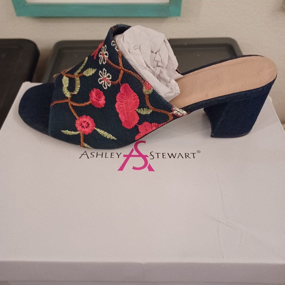 Sandal/ heels